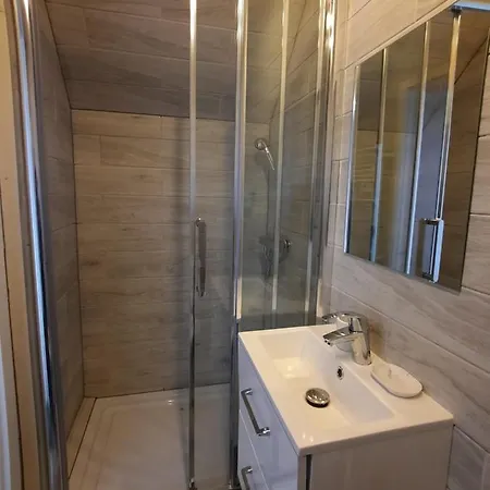 Apartment Proche Centre + Parking